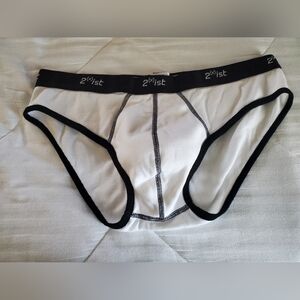 2xist Men's Black and White Briefs